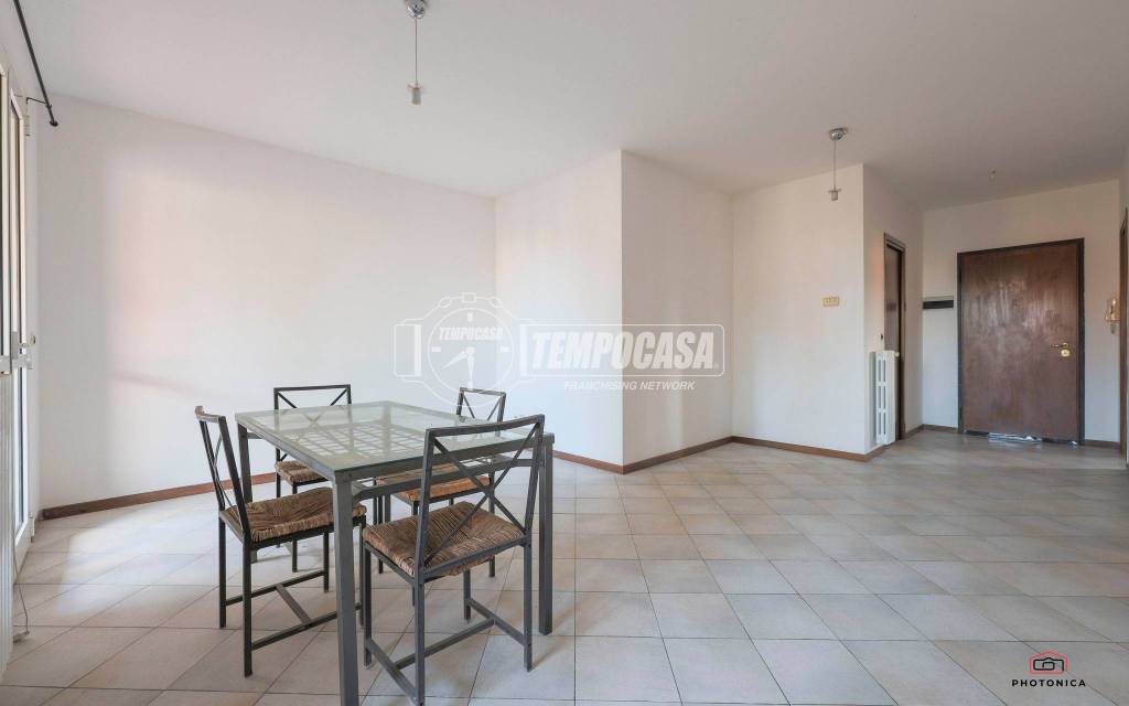 appartamento in vendita a Calderara di Reno in zona Longara