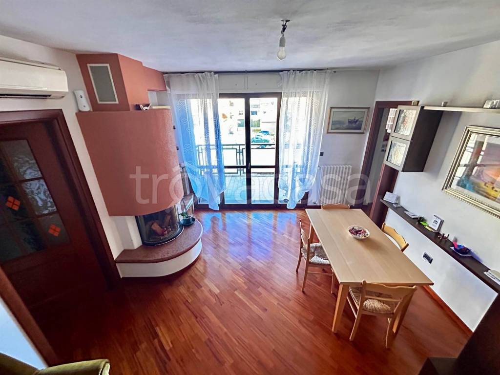 appartamento in vendita a Calderara di Reno