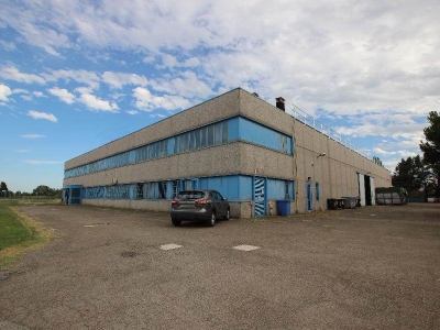 capannone in vendita a Calderara di Reno in zona Bargellino