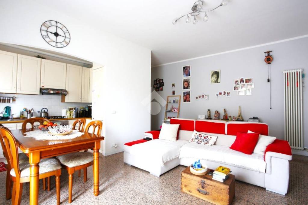 appartamento in vendita a Calderara di Reno in zona Tavernelle