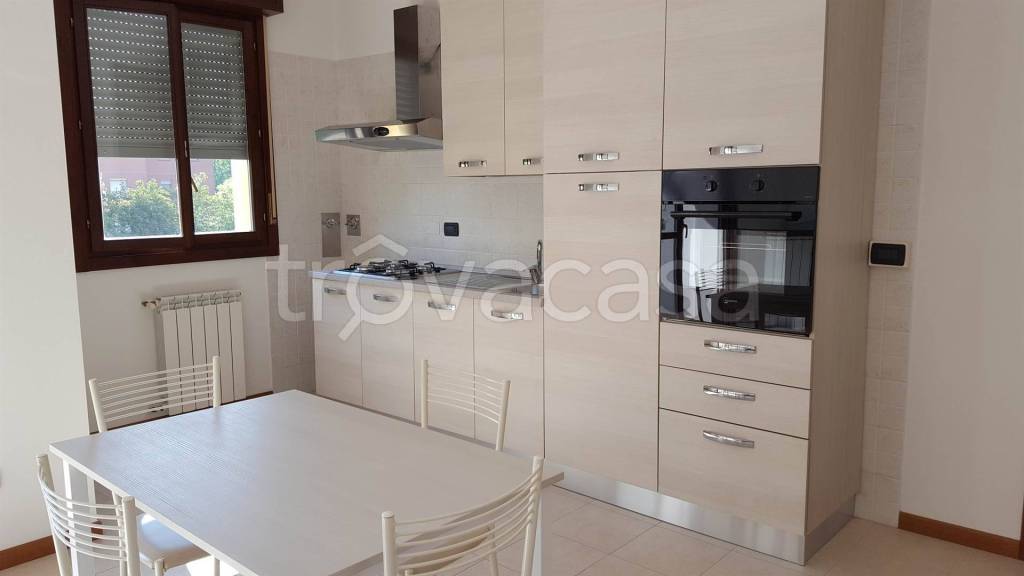 appartamento in vendita a Calderara di Reno in zona Longara