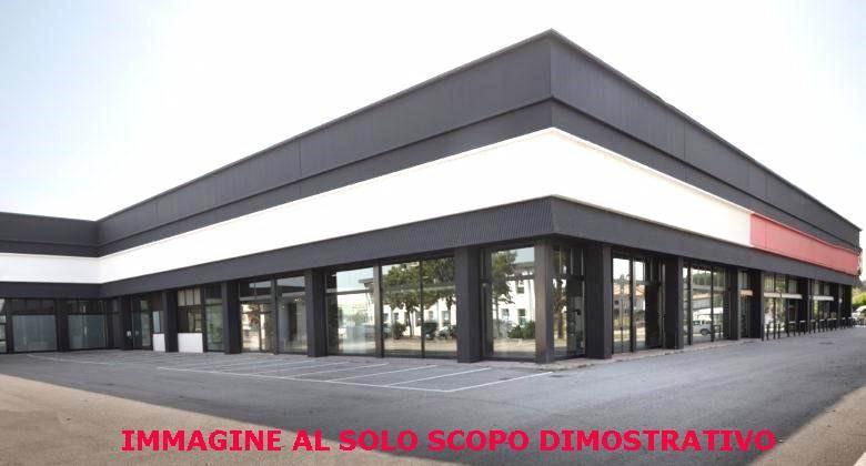 negozio in vendita a Calderara di Reno