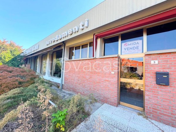locale commerciale in vendita a Calderara di Reno in zona Bargellino