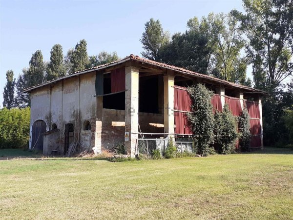 appartamento in vendita a Calderara di Reno in zona Sacerno