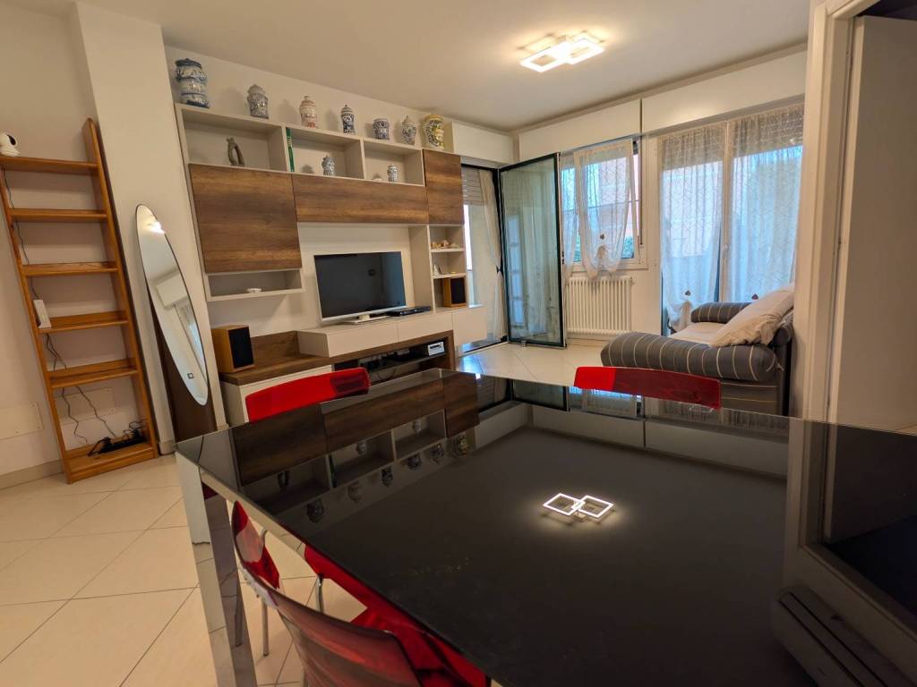 appartamento in vendita a Calderara di Reno in zona Lippo