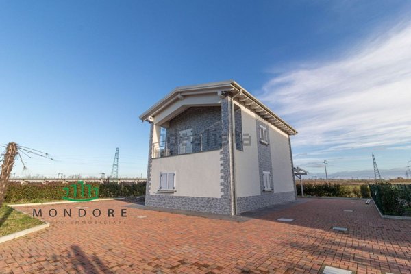casa indipendente in vendita a Calderara di Reno