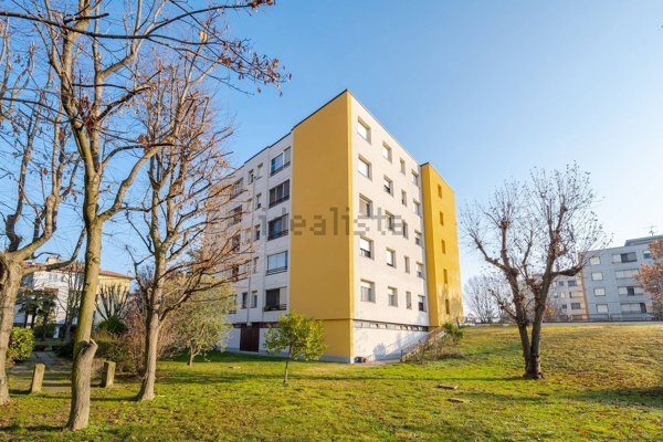 appartamento in vendita a Calderara di Reno