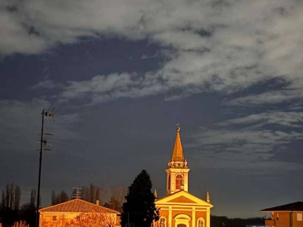 appartamento in vendita a Calderara di Reno in zona Longara