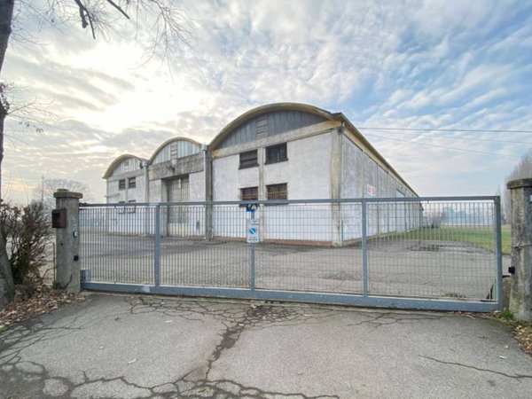 capannone in vendita a Calderara di Reno in zona Tavernelle