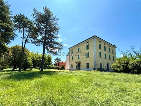 casa indipendente in vendita a Calderara di Reno