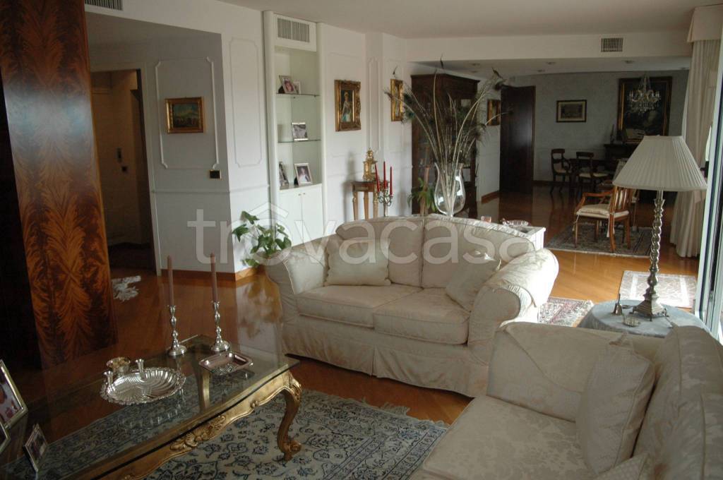 appartamento in vendita a Calderara di Reno