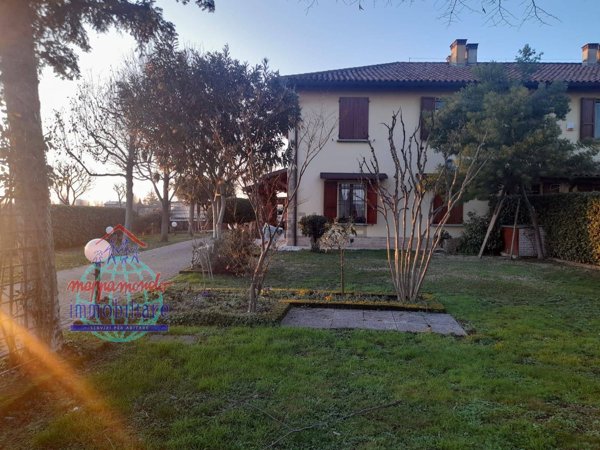 casa indipendente in vendita a Calderara di Reno in zona Longara