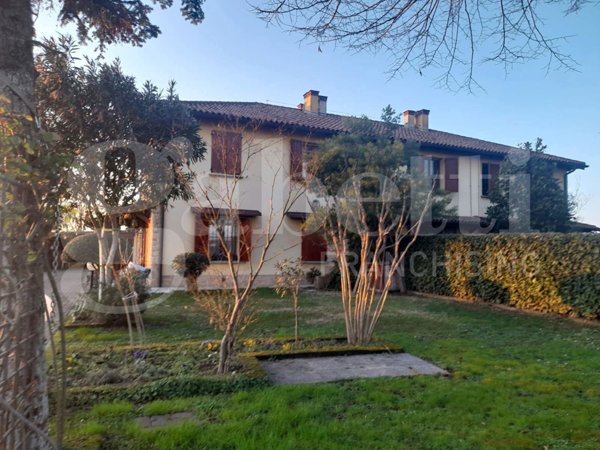 casa indipendente in vendita a Calderara di Reno in zona Longara