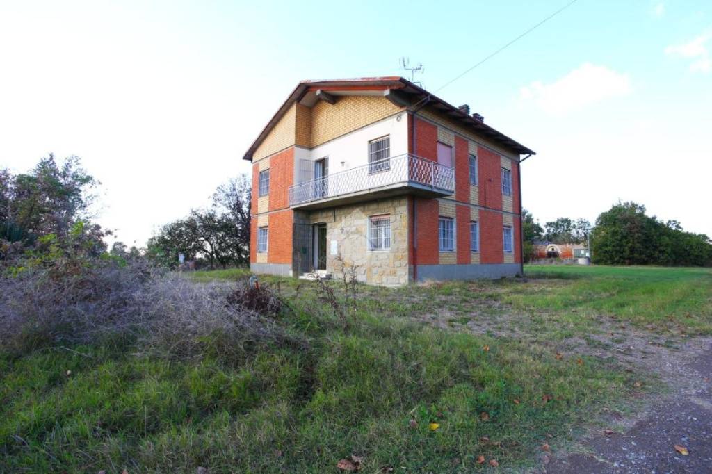 appartamento in vendita a Calderara di Reno in zona Longara