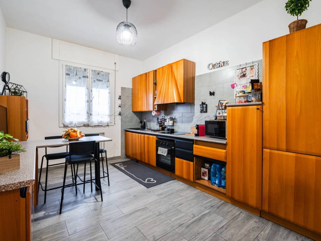 appartamento in vendita a Calderara di Reno in zona Longara