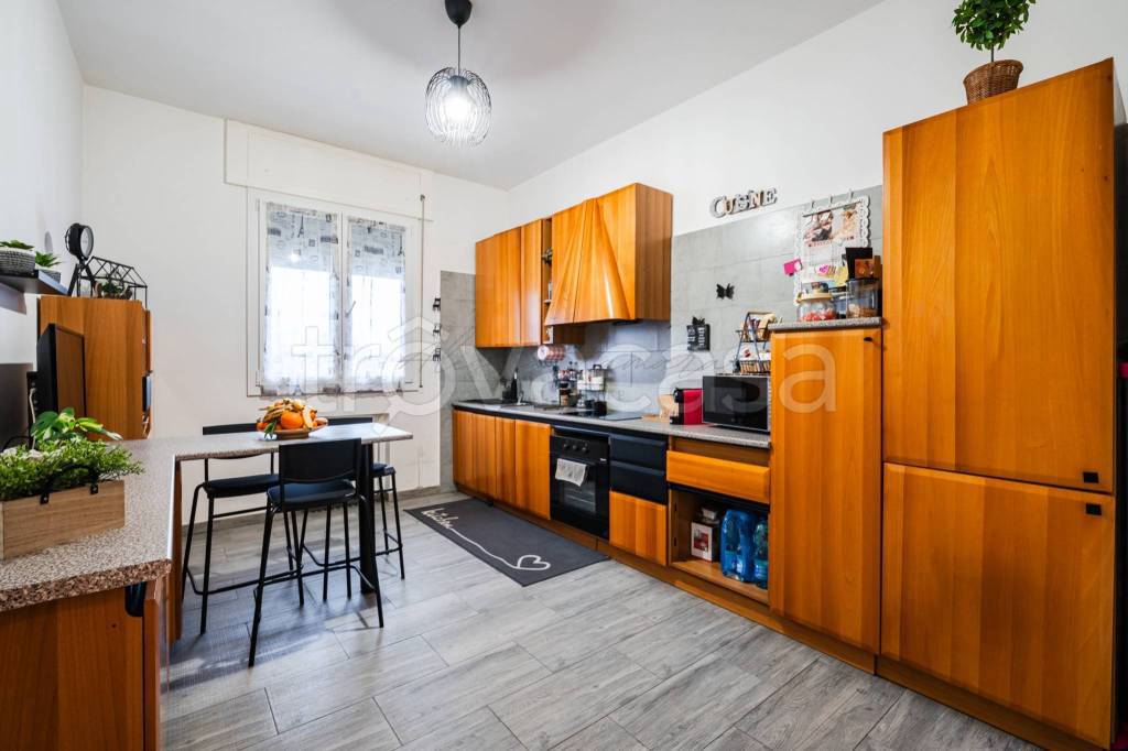 appartamento in vendita a Calderara di Reno in zona Longara