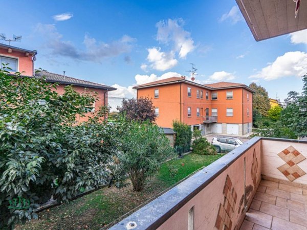 appartamento in vendita a Calderara di Reno in zona Longara