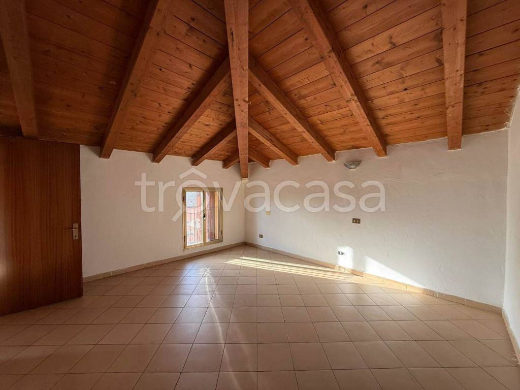 appartamento in vendita a Calderara di Reno in zona Castello di Campeggi