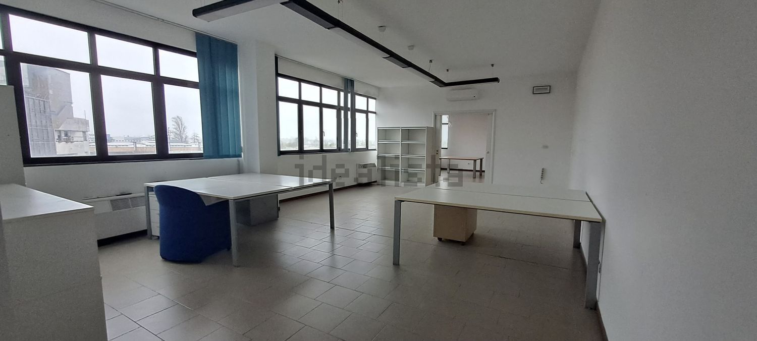 attico in vendita a Calderara di Reno in zona Lippo