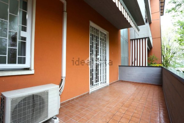 appartamento in vendita a Calderara di Reno in zona Tavernelle