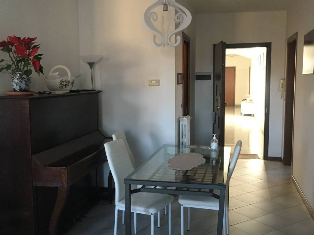 appartamento in vendita a Calderara di Reno in zona Longara