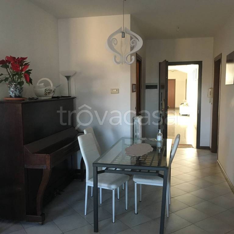 appartamento in vendita a Calderara di Reno in zona Longara