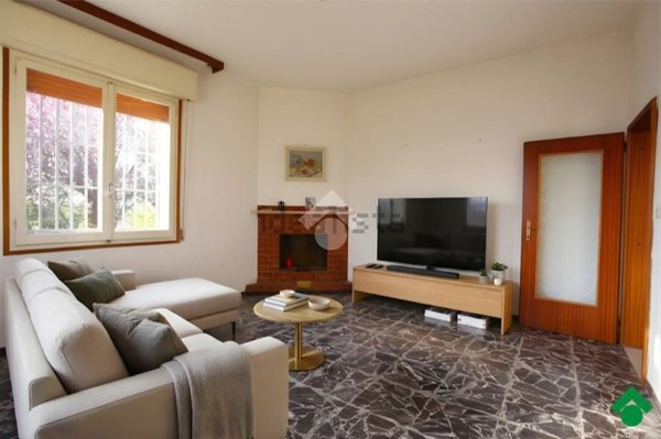 appartamento in vendita a Calderara di Reno in zona Longara