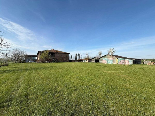 casale in vendita a Calderara di Reno
