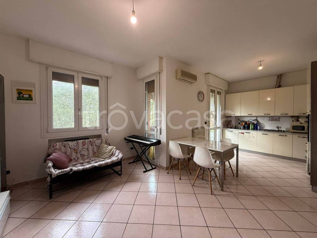 appartamento in vendita a Calderara di Reno in zona Lippo