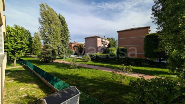 appartamento in vendita a Calderara di Reno in zona Lippo
