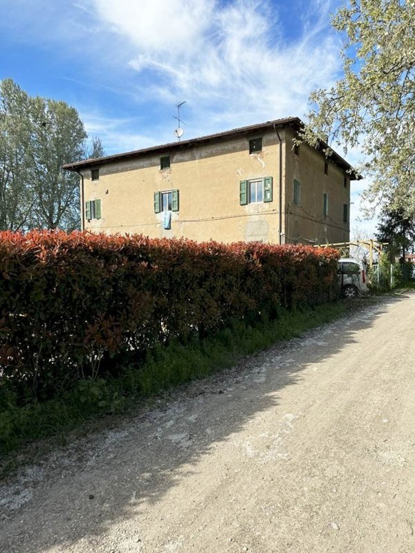 appartamento in vendita a Calderara di Reno in zona Longara
