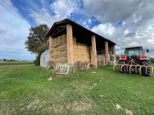 terreno agricolo in vendita a Calderara di Reno in zona Castello di Campeggi