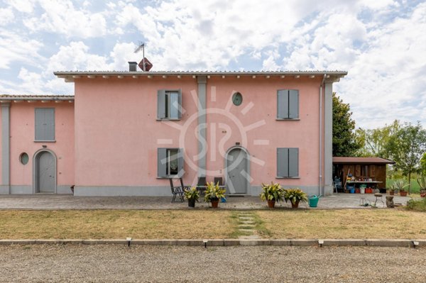 casa indipendente in vendita a Calderara di Reno in zona Longara