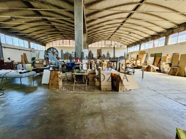 locale commerciale in vendita a Calderara di Reno in zona Bargellino