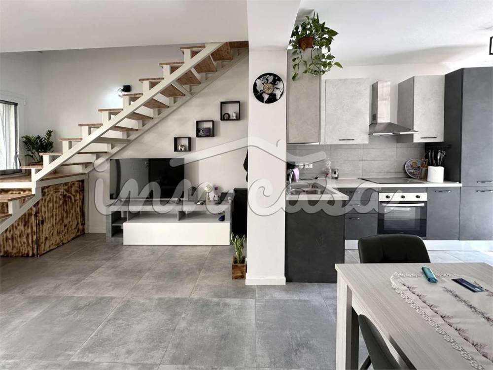 appartamento in vendita a Calderara di Reno in zona Tavernelle
