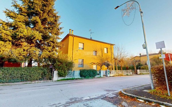 appartamento in vendita a Calderara di Reno in zona Castello di Campeggi