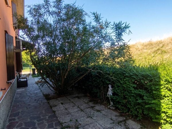 appartamento in vendita a Calderara di Reno in zona Sacerno