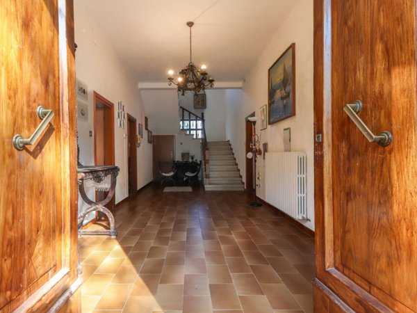 casa indipendente in vendita a Calderara di Reno in zona Lippo