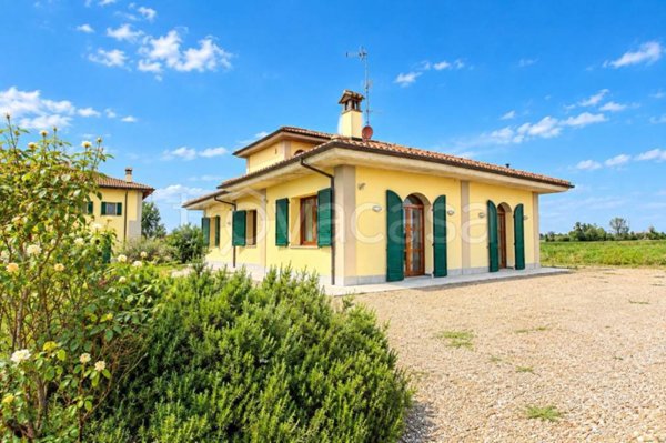 casa indipendente in vendita a Calderara di Reno in zona Sacerno