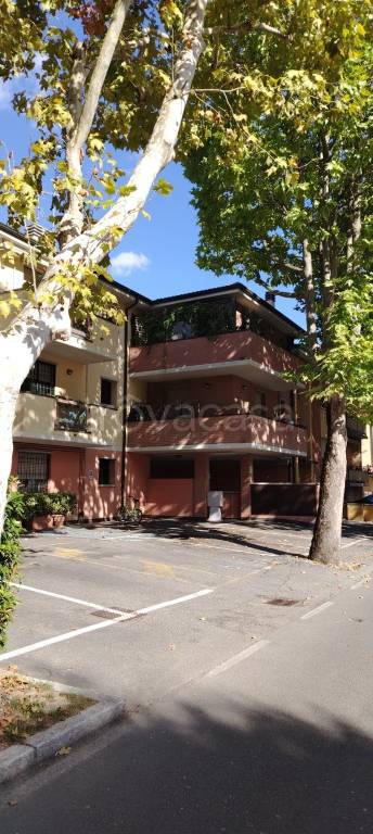 appartamento in vendita a Calderara di Reno in zona Longara