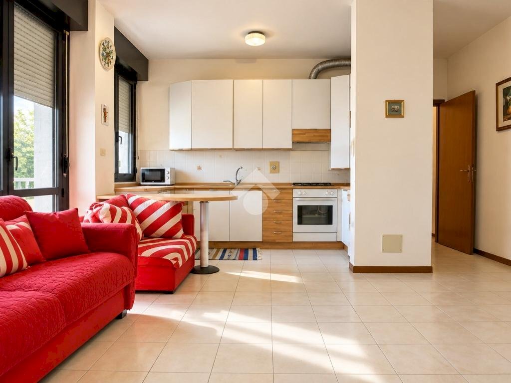appartamento in vendita a Calderara di Reno in zona Lippo