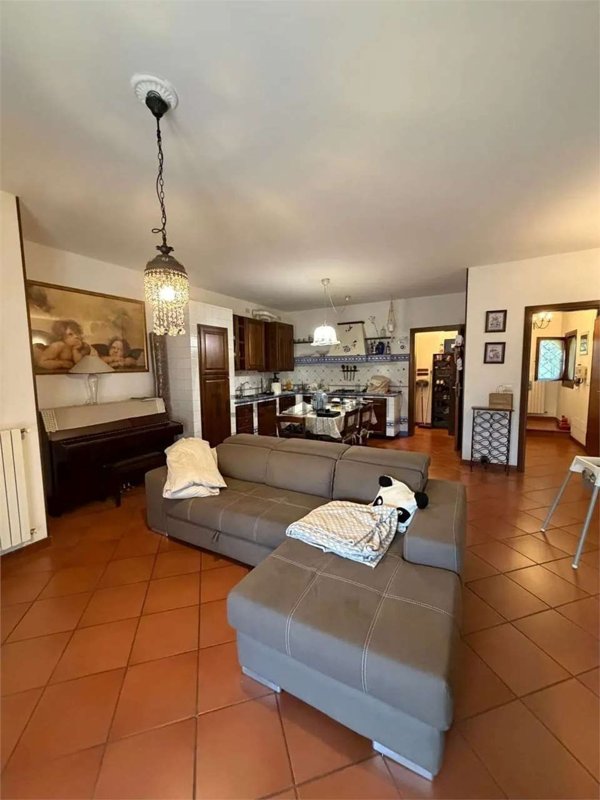 casa indipendente in vendita a Calderara di Reno in zona Longara