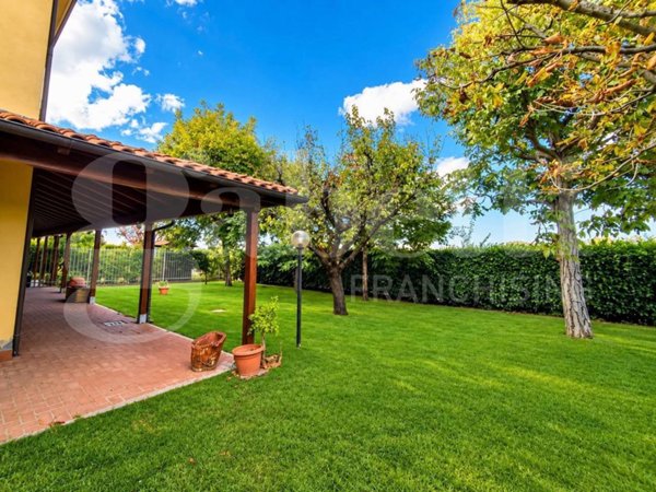 casa indipendente in vendita a Calderara di Reno in zona Longara
