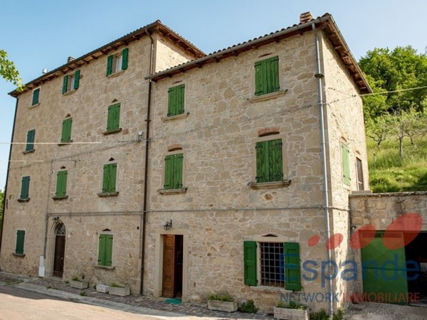 casa semindipendente in vendita a Camugnano