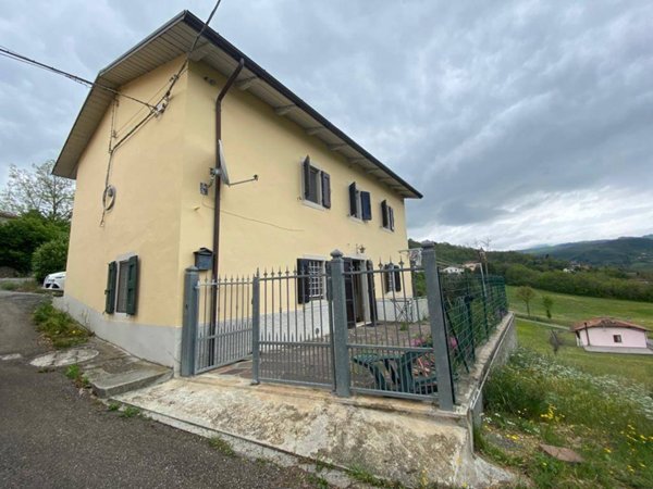 casa indipendente in vendita a Camugnano in zona Baigno