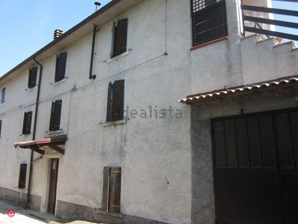 casa indipendente in vendita a Camugnano in zona Guzzano