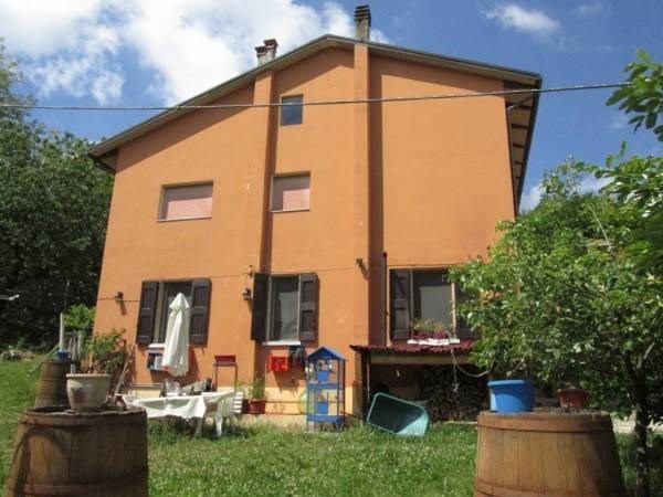 appartamento in vendita a Camugnano in zona Burzanella