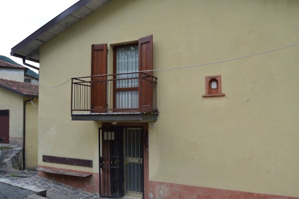 casa indipendente in vendita a Camugnano in zona Baigno