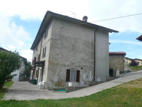 appartamento in vendita a Camugnano in zona Baigno