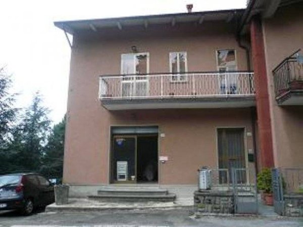 locale commerciale in vendita a Camugnano in zona Baigno